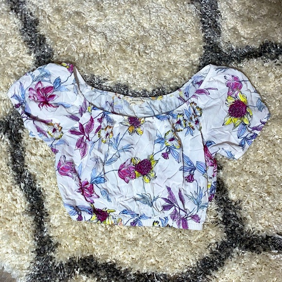 Floral CropTop - Picture 2 of 3